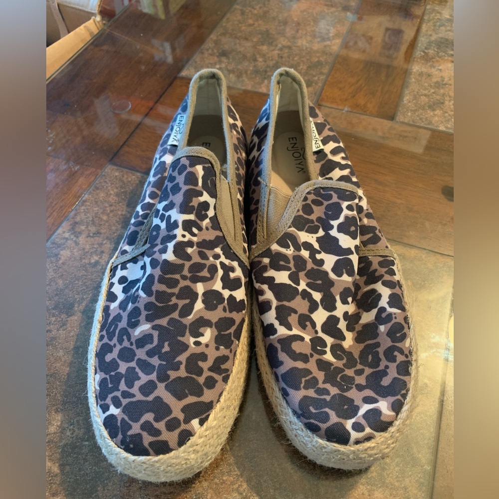 Stylish Leopard Print Espadrilles size 9